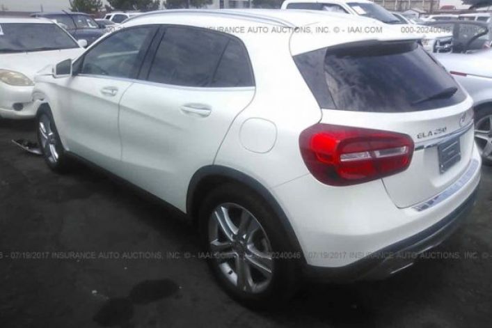 MERCEDES GLA 250