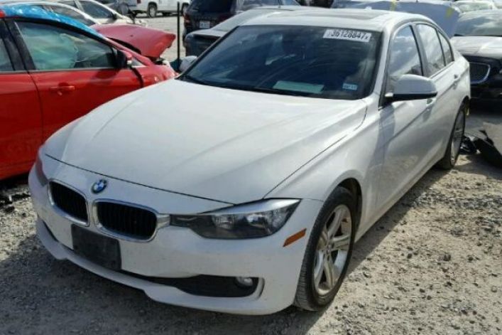 2013 BMW 320