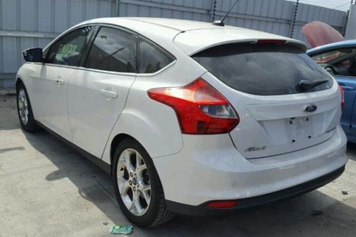 FORD FOCUS TITANIUM