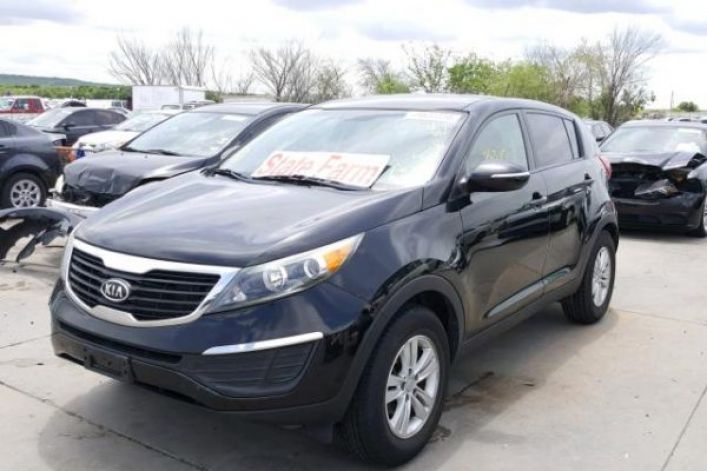 KIA SPORTAGE LX 2011 2.4L