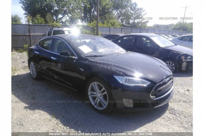 TESLA MODEL S 2014