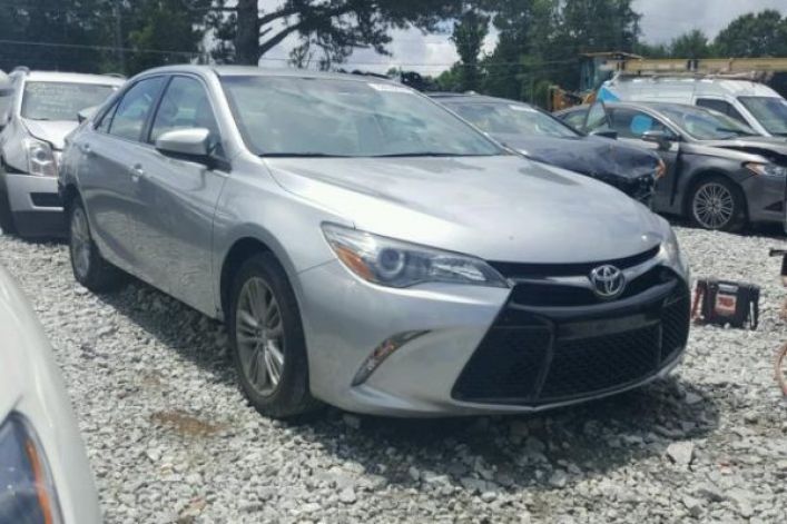 TOYOTA CAMRY LE 2015 2.5L
