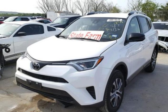 TOYOTA RAV4 LE 2017 2.5L