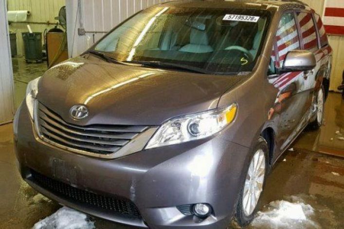 2013 TOYOTA SIENNA XLE 3.5L