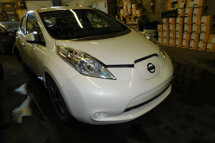 2016 NISSAN LEAF SVSL (ua)