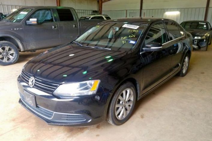 2013 VOLKSWAGEN JETTA SE 