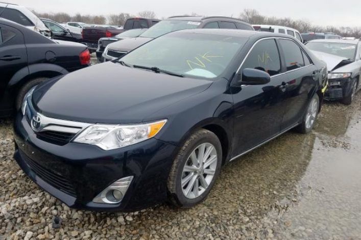 2012 TOYOTA CAMRY SE (ua)