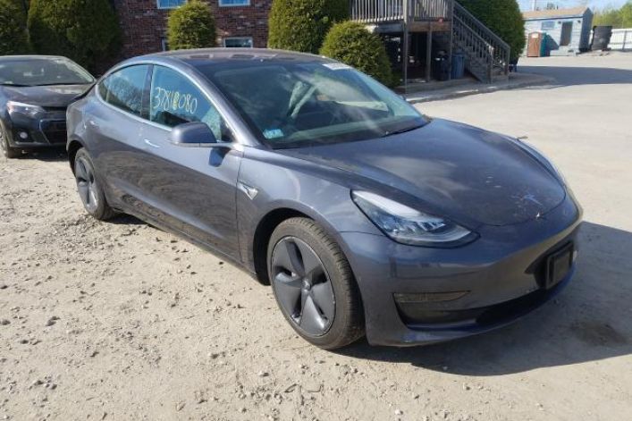 2018 TESLA MODEL 3  4x4 