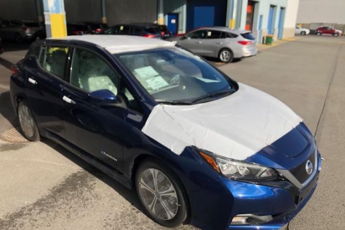 2019 NISSAN LEAF S