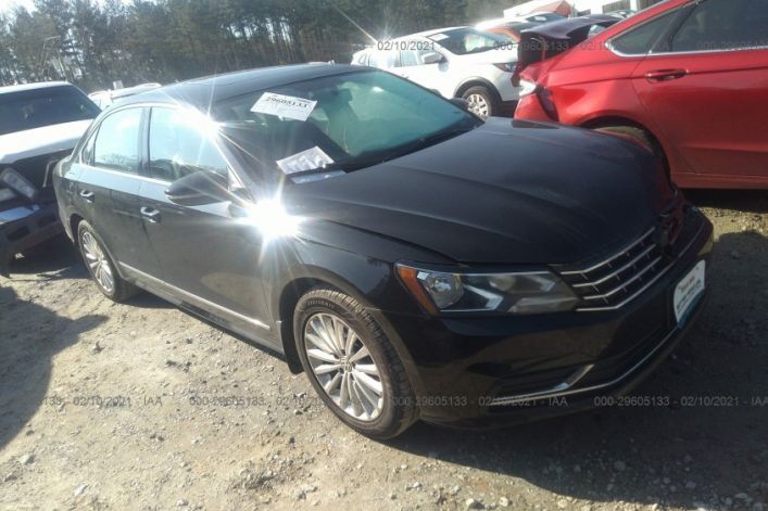 2016 VOLKSWAGEN PASSAT